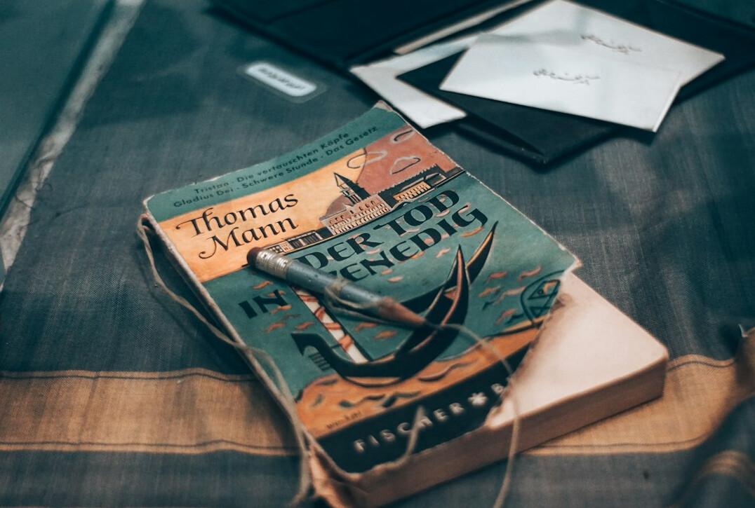 twisted plot in mystery book